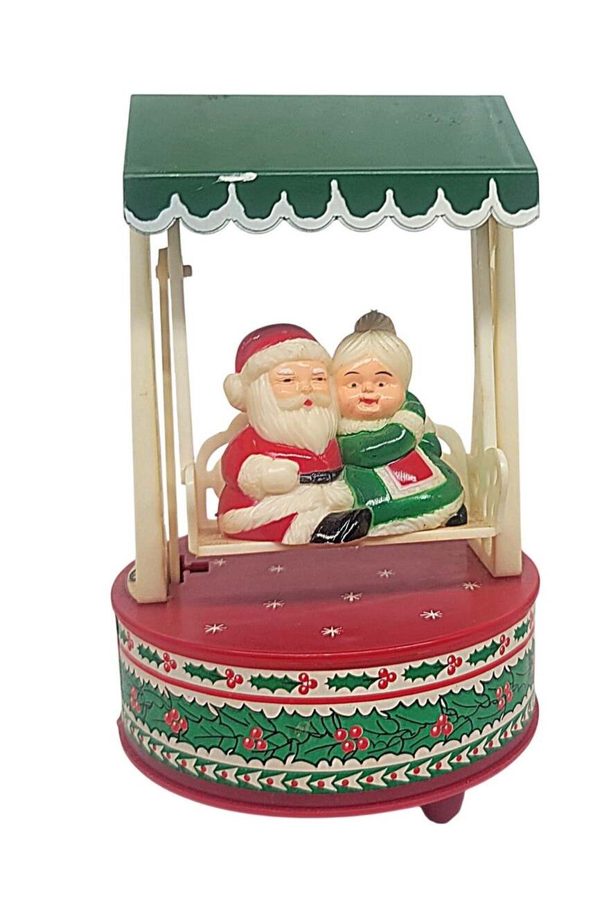 Vtg 1979 Yuletide Enterprises Santa Mrs Claus Christmas Swing Music Box 6" WORKS